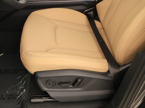 New 2026 Audi Q7 2.0T Premium AWD/4WD image 25
