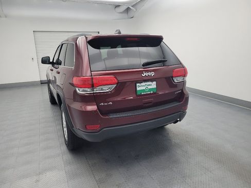 Used 2019 Jeep Grand Cherokee Laredo AWD/4WD image 6
