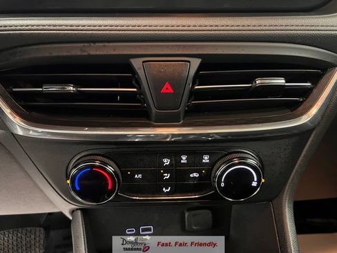 Used 2025 Buick Encore GX Preferred FWD image 46