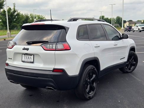 Used 2020 Jeep Cherokee Latitude Plus AWD/4WD image 12