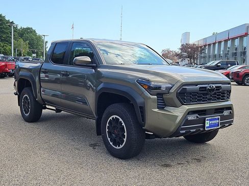 New 2026 Toyota Tacoma 4x4 Double Cab image 3