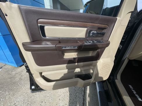 Used 2014 RAM 2500 Laramie w/ Convenience Group AWD/4WD image 21