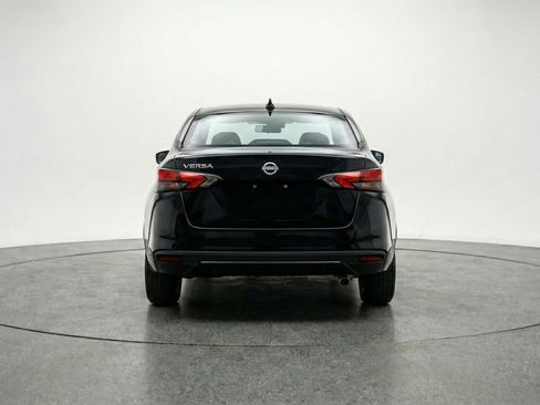 Used 2025 Nissan Versa SV image 7