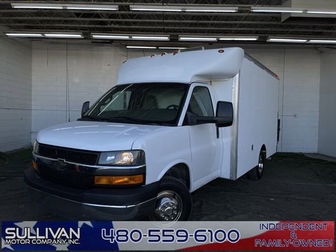 Used 2016 Chevrolet Express 3500 image 1