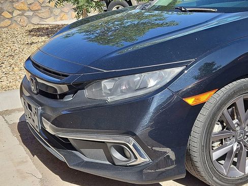 Used 2021 Honda Civic EX image 2
