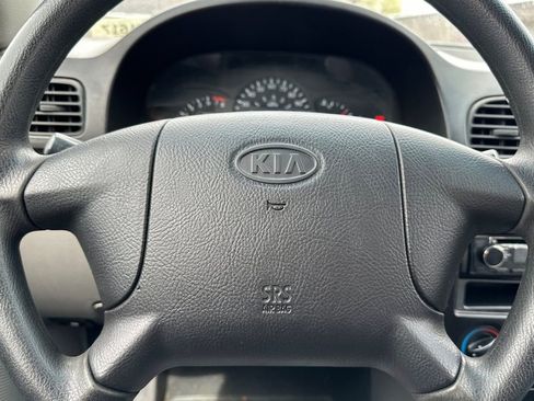 Used 2002 Kia Rio Cinco FWD image 20