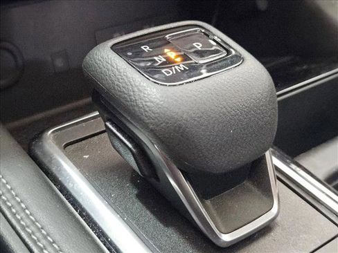 Used 2022 Nissan Pathfinder Platinum w/ Cargo Package image 12