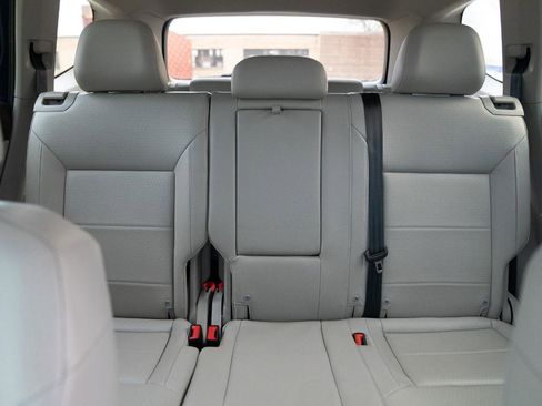 Used 2022 Volkswagen Atlas SE image 28