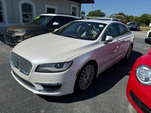 Used 2017 Lincoln MKZ Reserve w/ Technology Package image 3