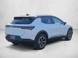 New 2026 Chevrolet Equinox EV LT video 2