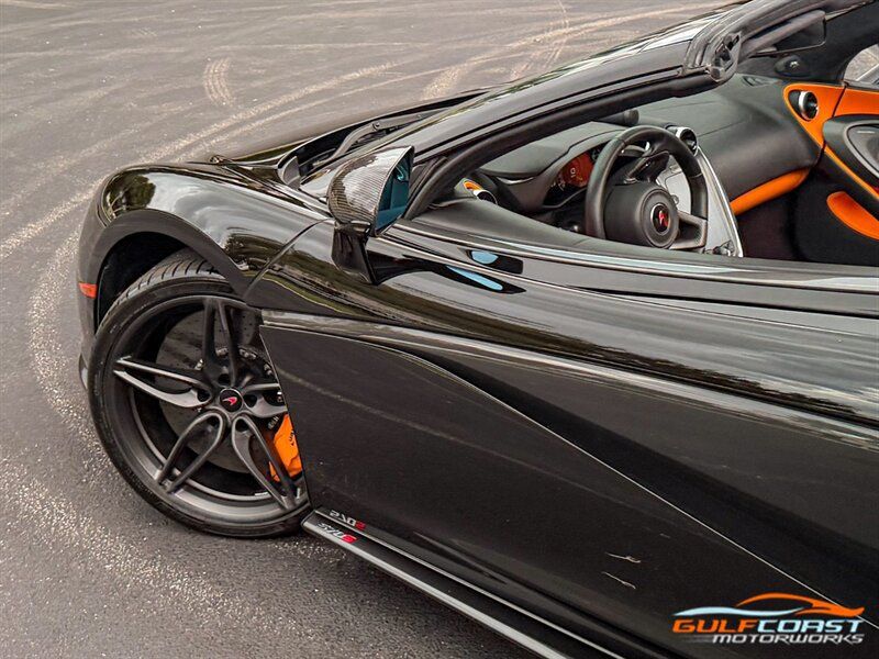 Used 2018 McLaren 570S Spider RWD image 41