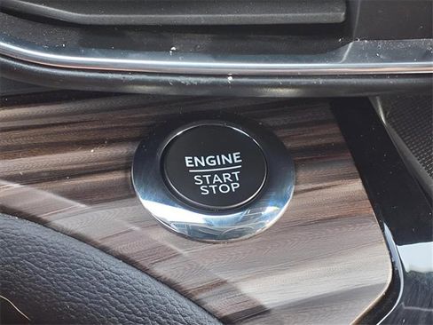 Used 2022 Ford Explorer Limited w/ Equipment Group 301A image 27