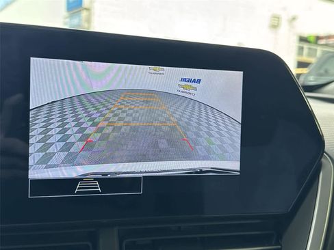 Used 2024 Chevrolet Trax LS image 17