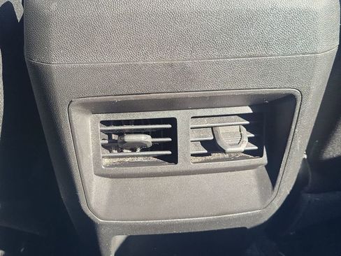 Used 2023 Chevrolet Colorado Trail Boss w/ Technology Package image 26