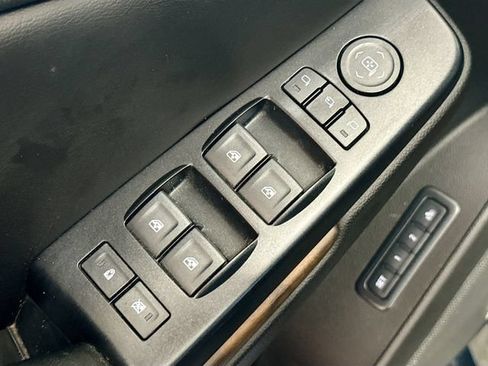 Used 2018 GMC Yukon XL Denali w/ Denali Ultimate Package AWD/4WD image 18