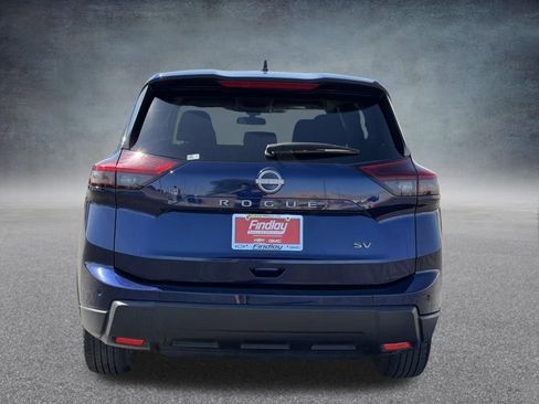 Used 2024 Nissan Rogue SV FWD image 5