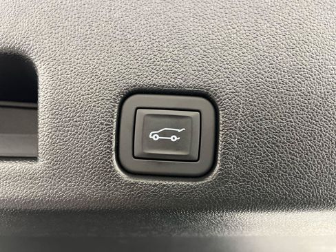Certified 2026 Chevrolet Traverse High Country w/ LPO, Floor Liner Package AWD/4WD image 35