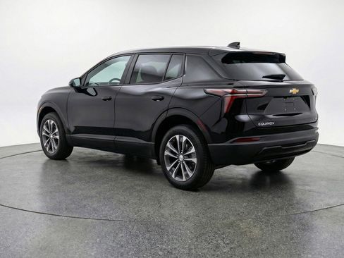 Used 2025 Chevrolet Equinox LT image 6