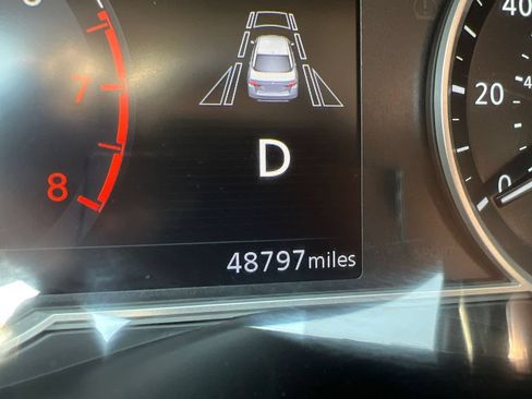 Used 2024 Nissan Versa SV FWD image 25
