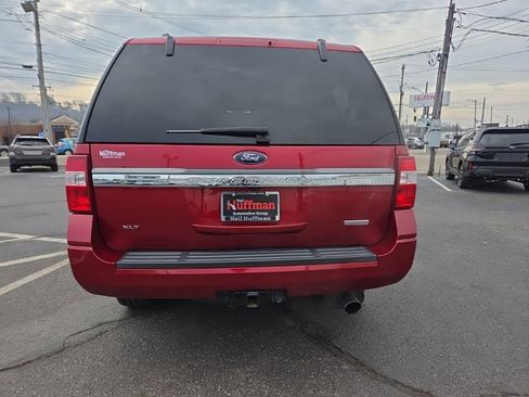 Used 2016 Ford Expedition XLT w/ Equipment Group 202A image 5