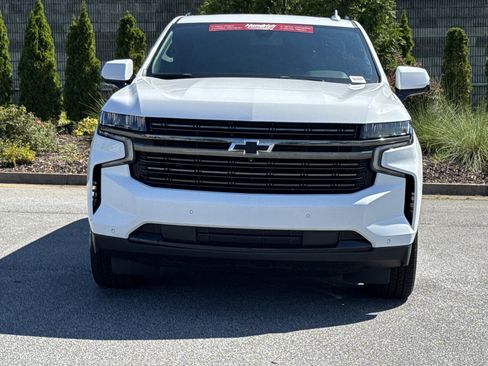 Used 2021 Chevrolet Suburban RST w/ Luxury Package AWD/4WD image 3