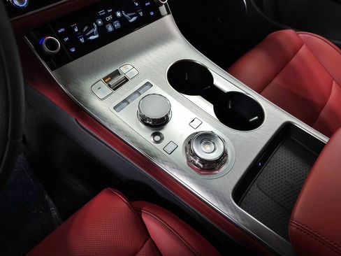 New 2026 Genesis GV70 2.5T Sport Prestige AWD/4WD image 28
