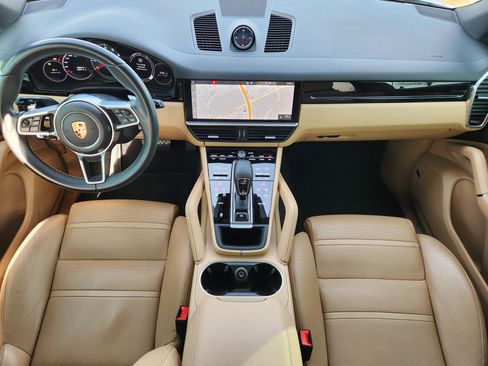 Used 2019 Porsche Cayenne image 28