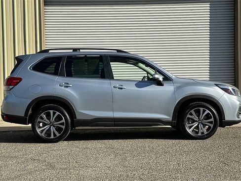 Used 2021 Subaru Forester Limited image 7