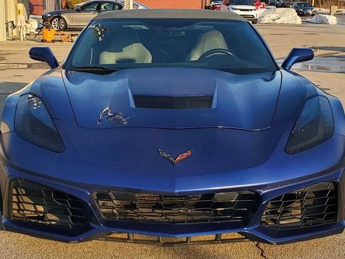 Used 2017 Chevrolet Corvette Grand Sport w/ Grand Sport Heritage Package image 13