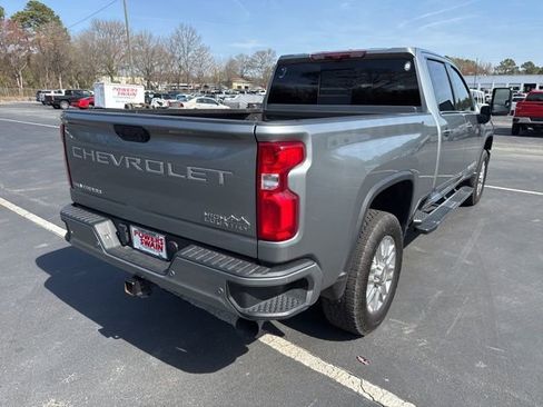 Used 2024 Chevrolet Silverado 2500 High Country w/ Technology Package image 5