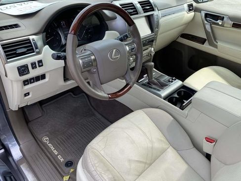 Used 2016 Lexus GX 460 w/ Premium Package AWD/4WD image 15