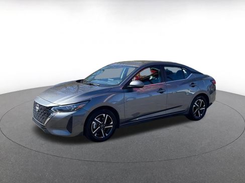 Used 2025 Nissan Sentra SV image 7