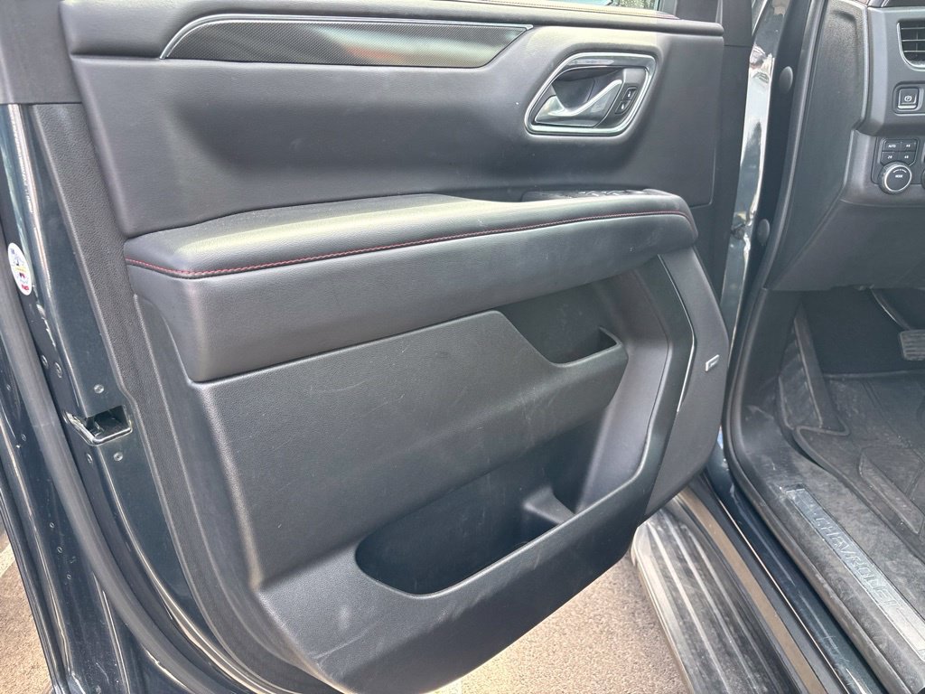 Used 2022 Chevrolet Tahoe RST w/ Luxury Package AWD/4WD image 6