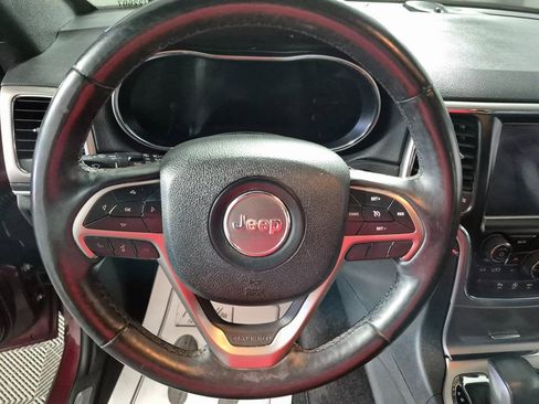 Used 2018 Jeep Grand Cherokee Limited image 21
