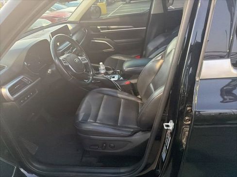 Used 2020 Kia Telluride S FWD image 9