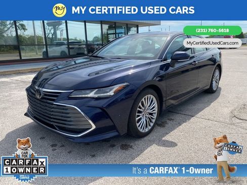 Used 2022 Toyota Avalon Limited FWD image 3