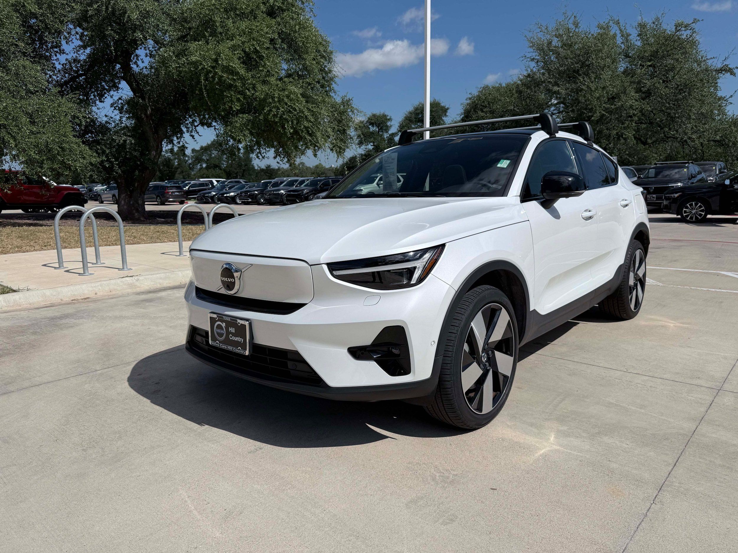 Certified 2023 Volvo C40 P8 Recharge Ultimate AWD/4WD image 2