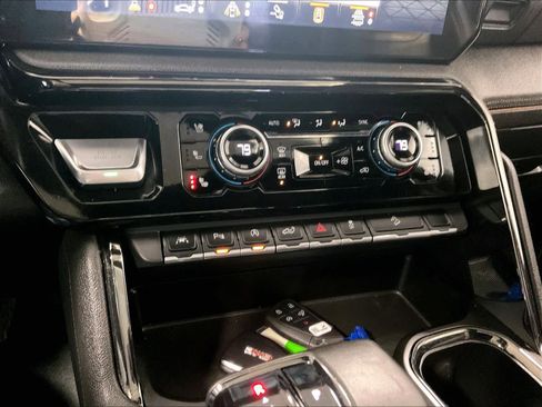 Used 2024 GMC Sierra 1500 AT4 w/ Technology Package image 24