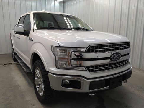 Used 2018 Ford F150 Lariat w/ Equipment Group 502A Luxury AWD/4WD image 13