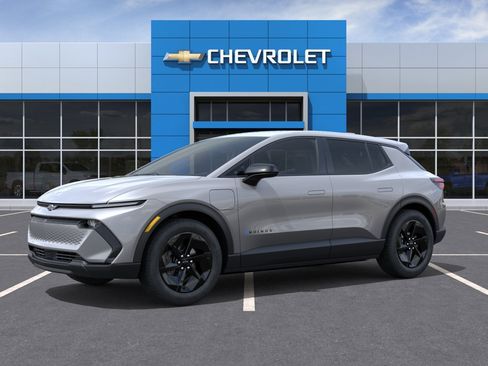 New 2026 Chevrolet Equinox EV LT image 2