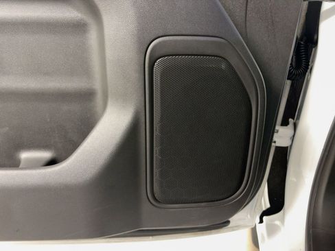 Used 2021 Chevrolet Silverado 1500 Custom image 22