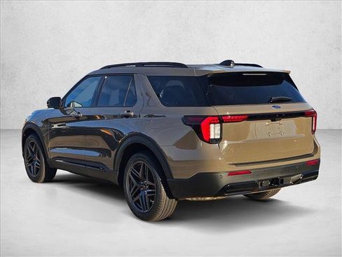 New 2026 Ford Explorer ST-Line w/ ST-Line Street Pack RWD image 9