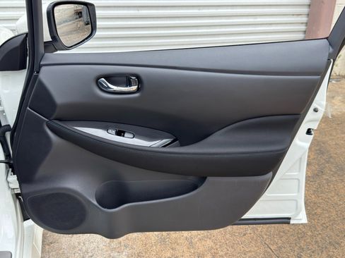 Used 2023 Nissan Leaf SV Plus FWD image 38