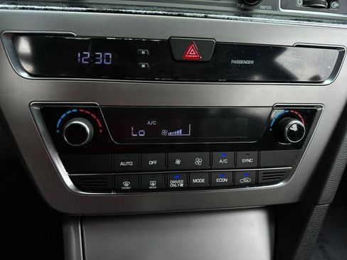 Used 2016 Hyundai Sonata SE image 25