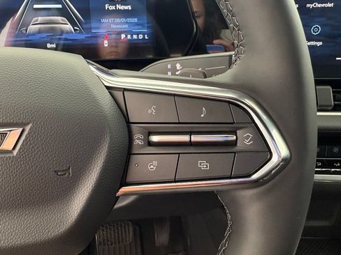 New 2027 Chevrolet Equinox LT w/ Convenience Package II FWD image 5