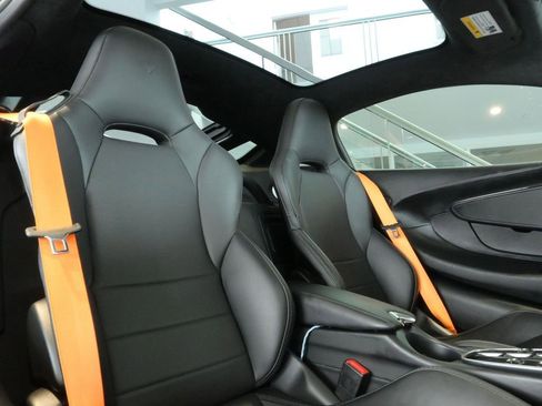Used 2022 McLaren GT RWD image 18