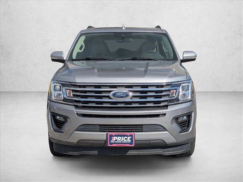 Used 2021 Ford Expedition Max XLT image 2