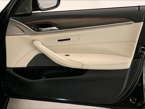Certified 2023 BMW 530i xDrive w/ Executive Package AWD/4WD image 25