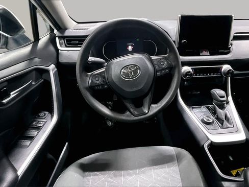Certified 2025 Toyota RAV4 XLE AWD/4WD image 6