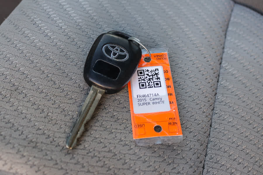 Used 2015 Toyota Camry LE FWD image 27